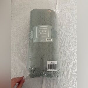 Ulta Beauty Plush Throw Blanket